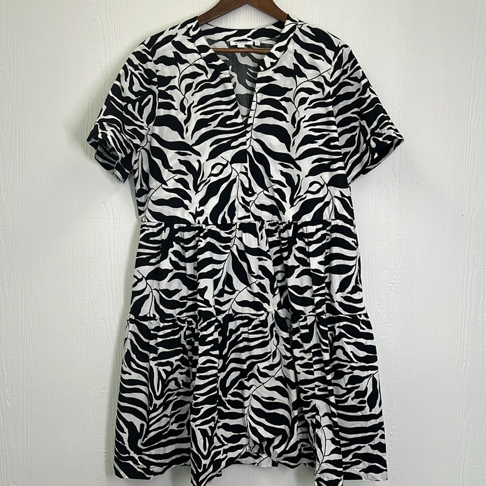 Chicos - Poplin Black And White Palm Print V Neck Short Sleeve Dress Size 14 - Picture 8 of 11